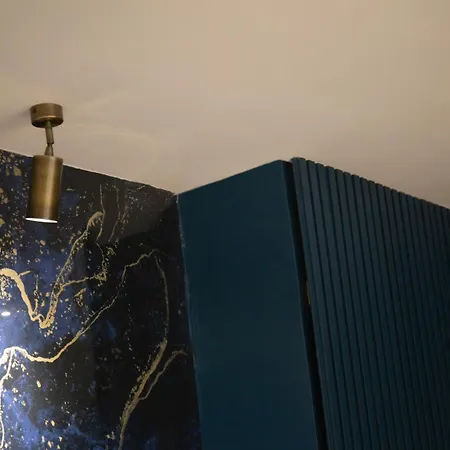 فندق Taksim Crystal & 4*