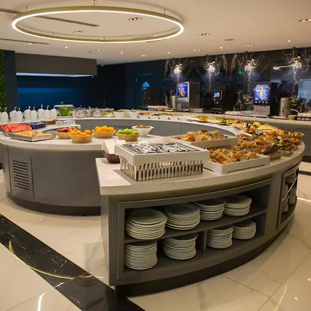 فندق Taksim Crystal &