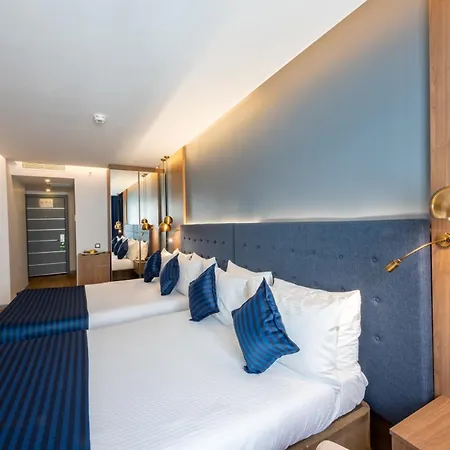 Taksim Crystal & 4* Istanbul