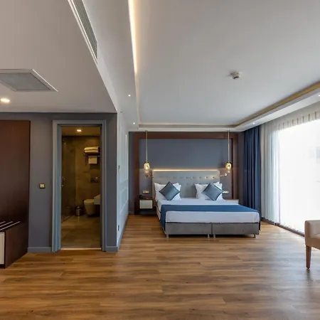 Taksim Crystal &