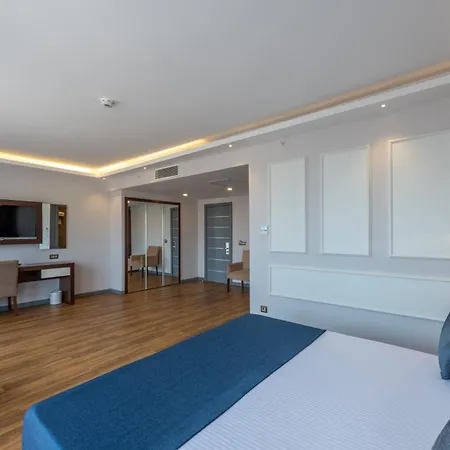 Taksim Crystal & Hotel