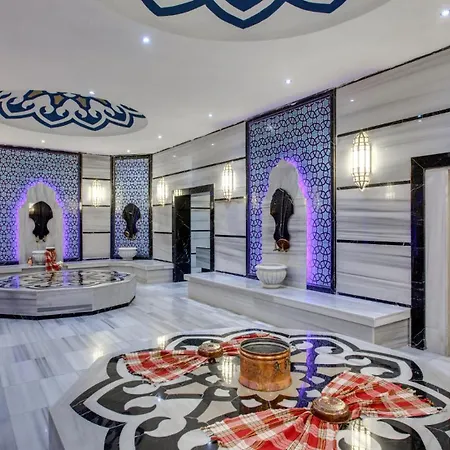 Taksim Crystal & 4*