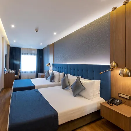 فندق Taksim Crystal & 4*