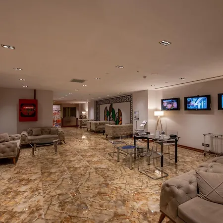 Taksim Crystal & 4*