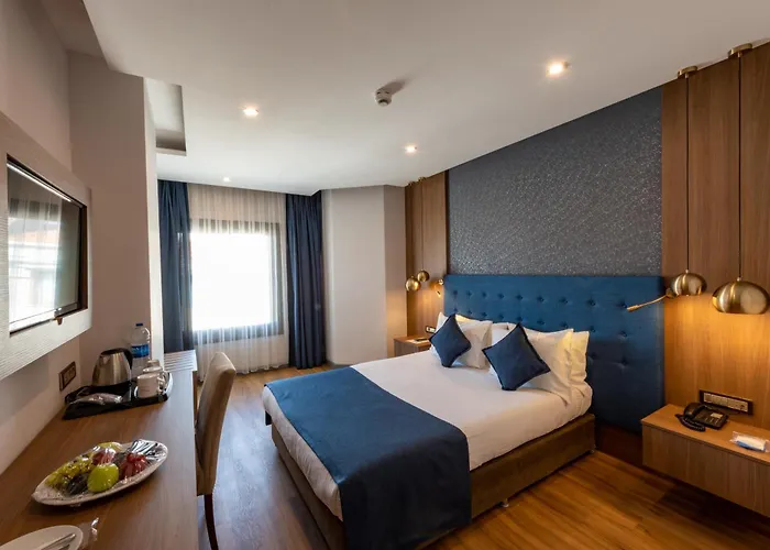 Hotel Taksim Crystal & Istanbul