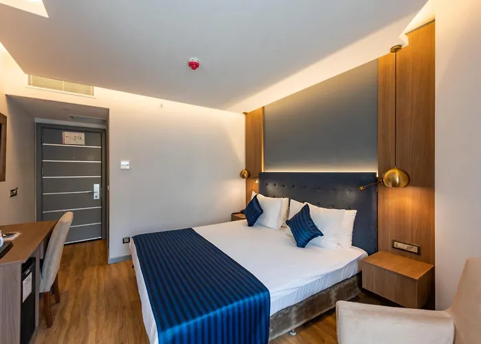 Taksim Crystal & Hotel Istanbul
