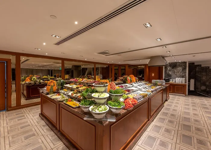 Taksim Crystal & Hotel 4*