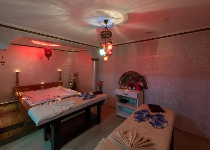 Hotel Taksim Crystal &